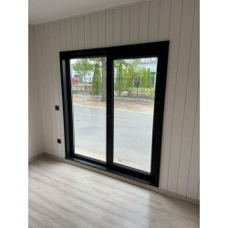 Module isolé 10 m² - espace indépendant lumineux avec bardage composite sable et triple vitrage
