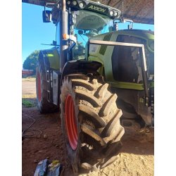 Tracteur agricole Claas AXION 850 CEBIS – 250 ch – 2015 – semi-powershift – 4 roues motrices