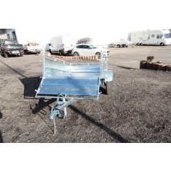 Remorque robuste Lider Robust 39350 - structure rustique, essieu 750 kg sans frein, transport foin, fumier, bois, matériaux divers