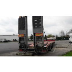 Remorque porte-engins Maxtrailer - référence 6400 - semi-remorque 3 essieux - 48T PTC - suspension pneumatique