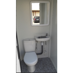 Bungalow de chantier sanitaire neuf 1.19 x 1.19m - REF 703 avec porte, WC, lavabo et luminaire