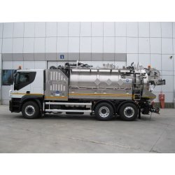 Cap Combi FI - Hydrocureur Cappellotto avec cloison fixe interne - Pompe haute pression et dévidoir pivotant