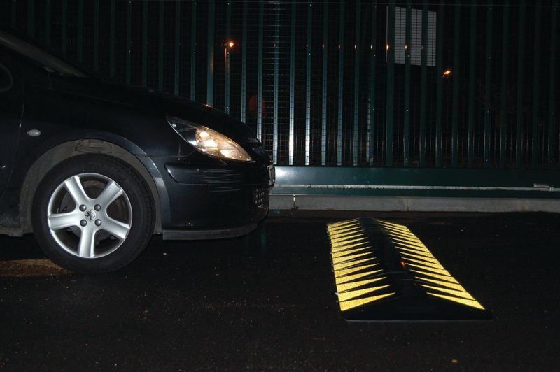 Rdt0218 - ralentisseur de vitesse - signals - dimension l 600 x l 250 x h 70 mm_2