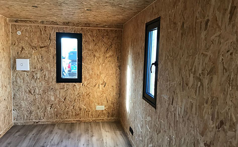 Container pool house avec équipement électrique standard, disponible en plusieurs finitions - Easybox Pool House_2