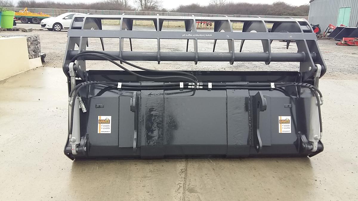 Godet inter-tech bms multiservice 2.20m pour dieci_2