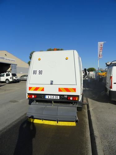 Balayeuse châssis routier BM25 - mécanique, cuve 2m3, pompe haute pression 105L/60B_2