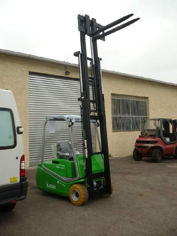Chariot élévateur d'occasion électrique avec contrôle et garantie