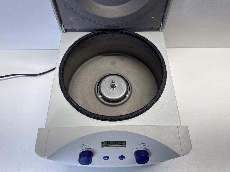 Centrifugeuse Eppendorf 5702_2