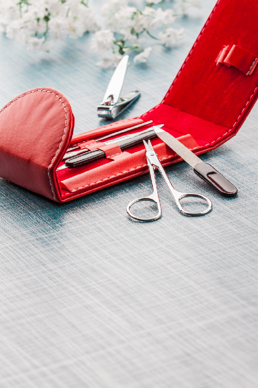 Set manucure - 6 pièces dans boîte - couleur rouge - poids 81,25 g_2