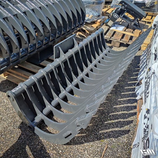 Godet fléco GMTP - 28 modèles de 750 mm à 2500 mm pour pelles de 2.5 à 25T - Série HDVX en Hardox 450 ou S355_2