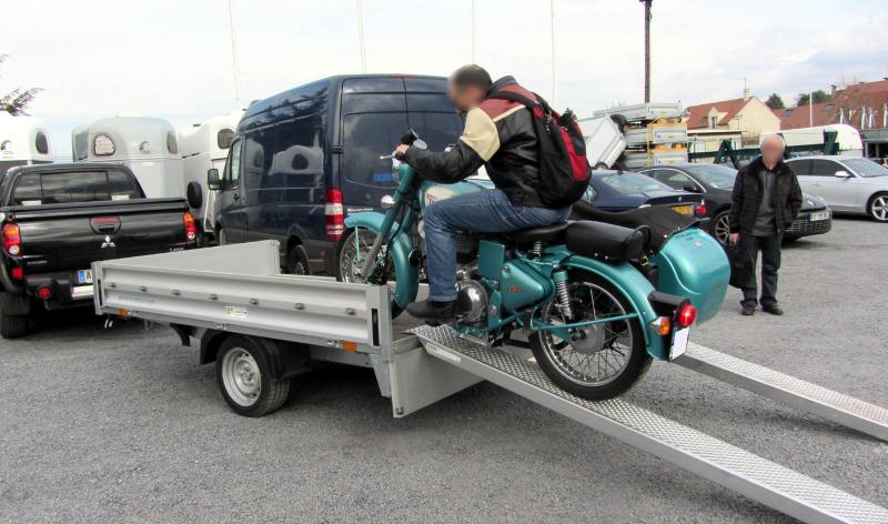 Remorque sans frein - Transport sécurisé et paramétrable pour side-car_2