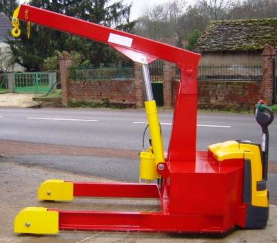 Grue d'atelier - Flowserve - capacité 4,5 tonnes/mètre - déplacement motorisé - levage manuel avec pompe d'approche_2