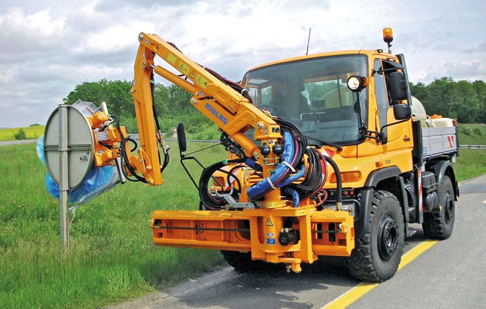 Machine MFK 500 Mulag avec système de montage pour Unimog