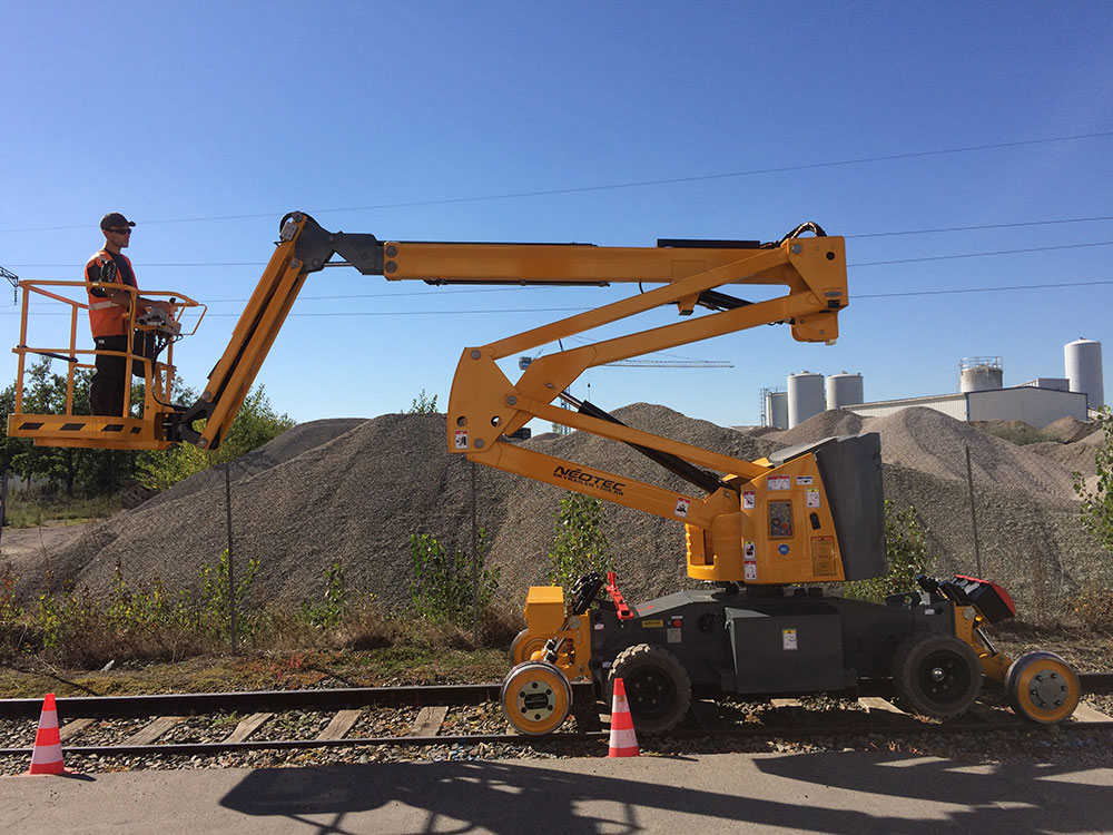 Nacelle SKY 150e électrique idéale pour travaux sur rails
