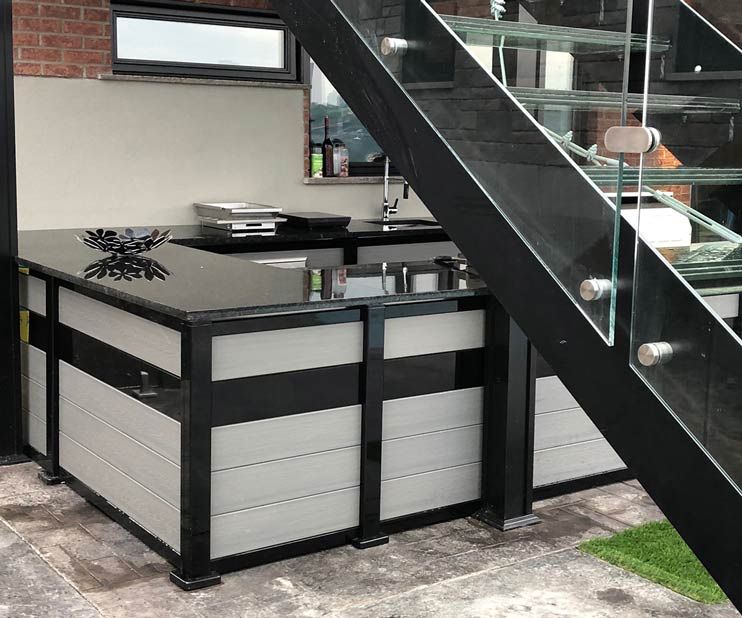 Planche de clôture Ezfence Elite résistante à l'humidité et à la moisissure