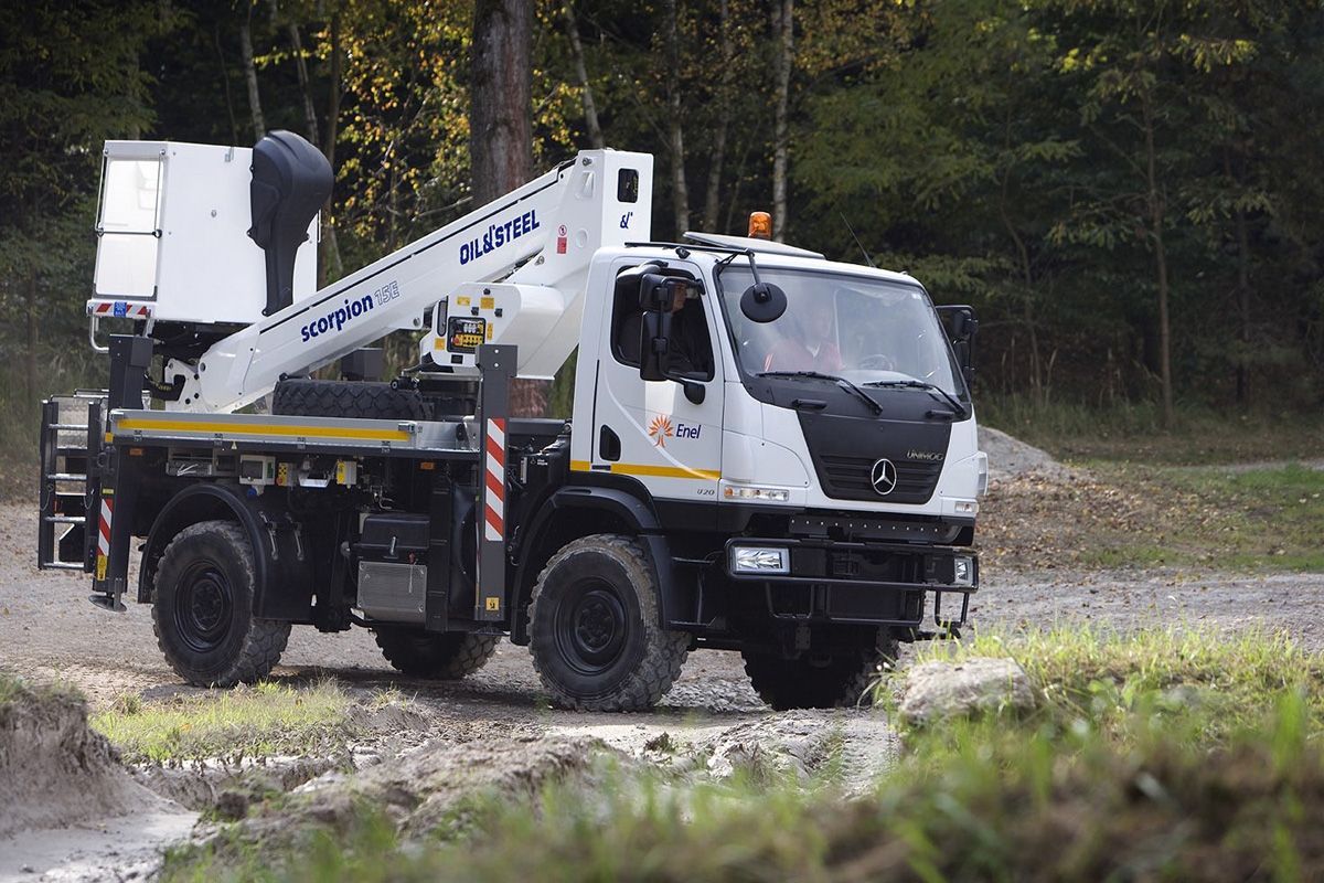 Scorpion 15e camion nacelle - oil & steel france - 15,9m_2