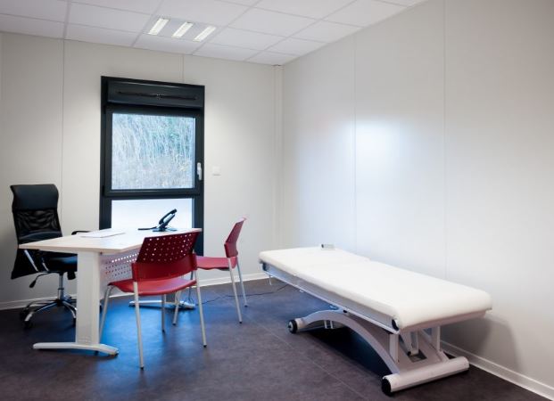 Panneaux d'agencement résistants au feu pour ERP