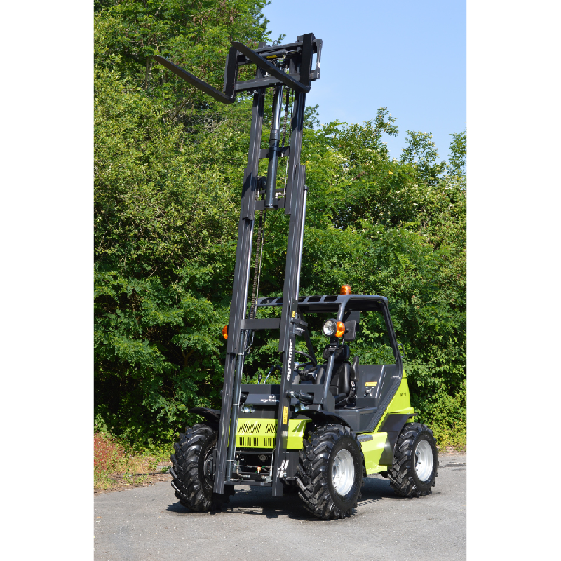 Chariot Élévateur Tout-Terrain TW20  Alpes  idéal pour les travaux de construction et agricoles -  disponible en achat neuf et en location de courte à longue durée_2