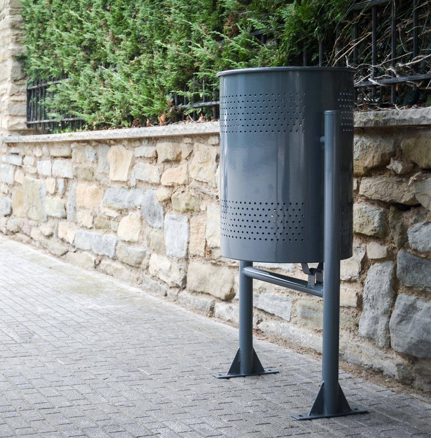 Poubelle publique circulaire PA600M - acier perforé avec traitement Ferrus anticorrosion_2