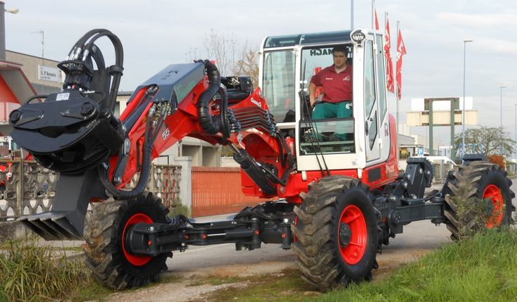 R553 big foot-forester pelle araignée_2