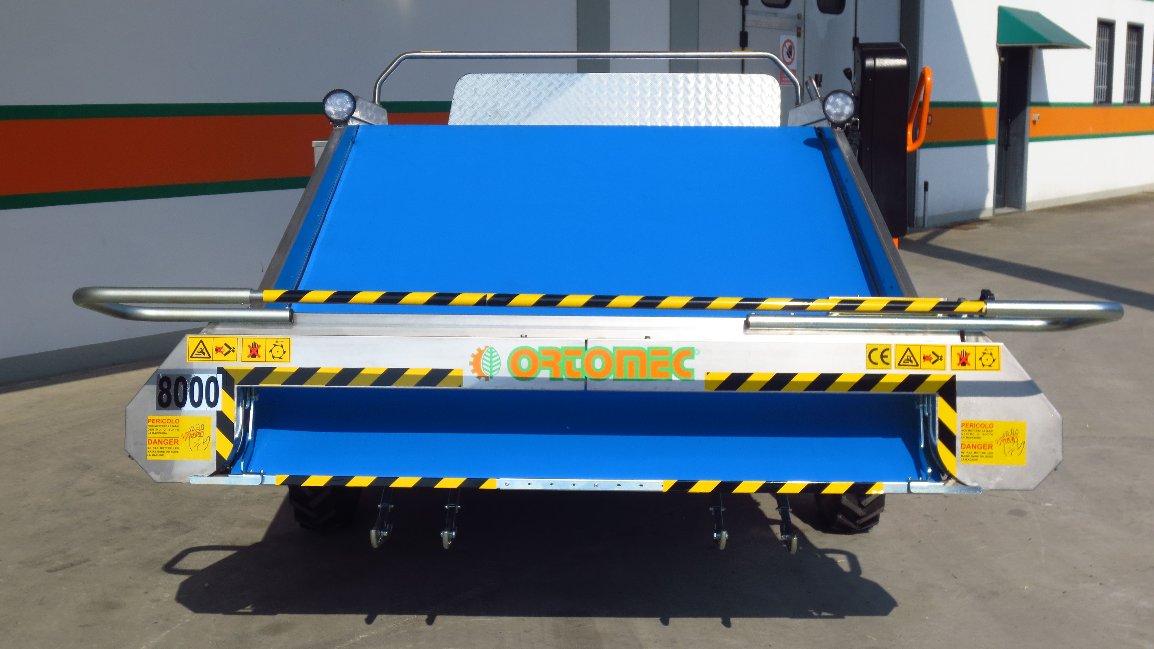 Récolteuse automotrice sur roues 8000 Foglia - Ortomec Srl - largeur de tête de récolte 120 à 180 cm - pour jeunes pousses, roquette, épinards_2