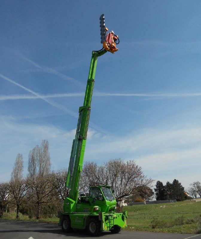 Taille-haie professionnel avec structure pivotante
