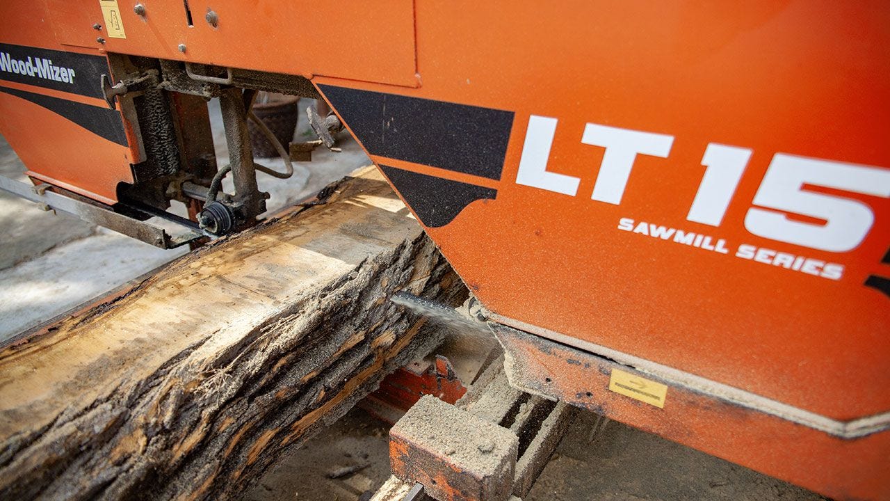 Équipement de sciage pour bois avec moteur électrique ou essence