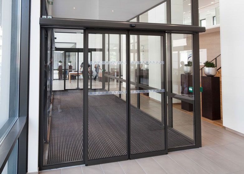 Porte automatique piétonne coulissante_2