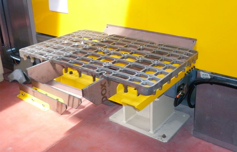 Cellule robotisée pour alliages d'acier - chargement, déchargement, tronçonnage et finition_2