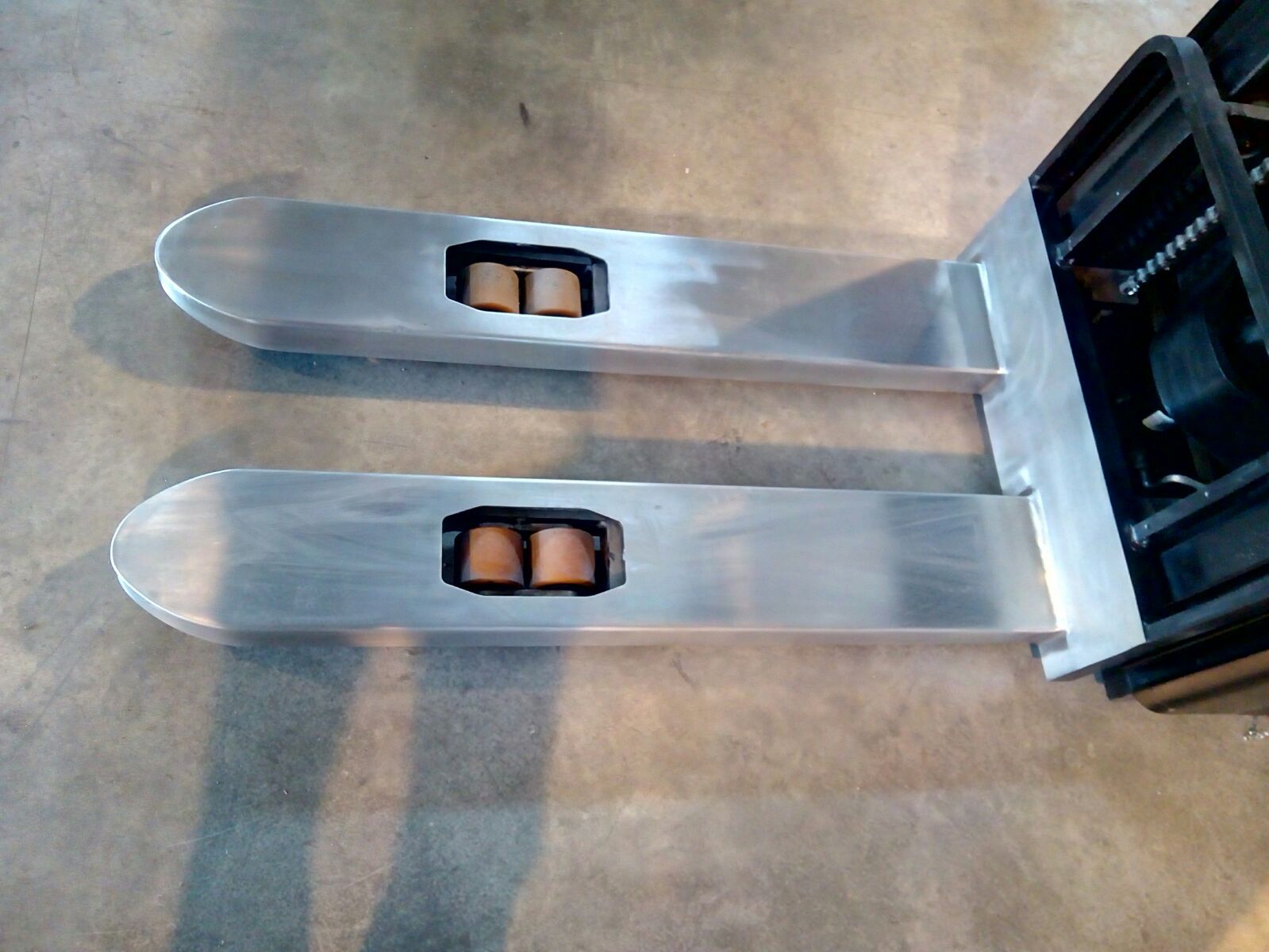 Gerbeur électrique ATEX II 2GD T4 ou ATEX II 3GD - Capacité 1000 à 2500 kg - Hauteur de levage 1000 à 5500 mm_2