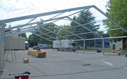 Tente de stockage fermée 25 x 25 x 3 m - Structure aluminium fixe - Couverture multi-éléments - Ancrage au sol avec platine_2