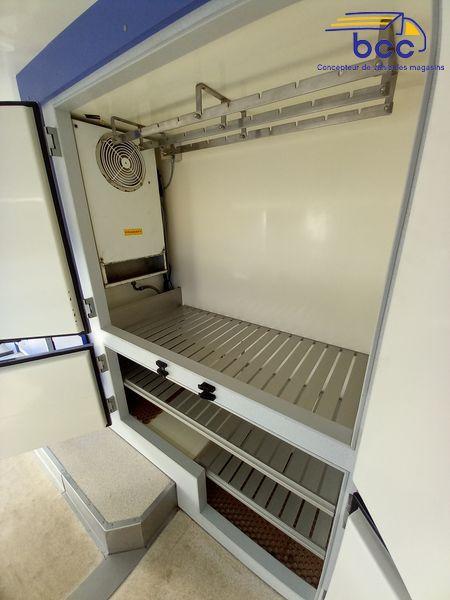 Camion boucherie charcuterie 6m - Vitrine réfrigérée 5m45 + réserves froides GN - 1044_2