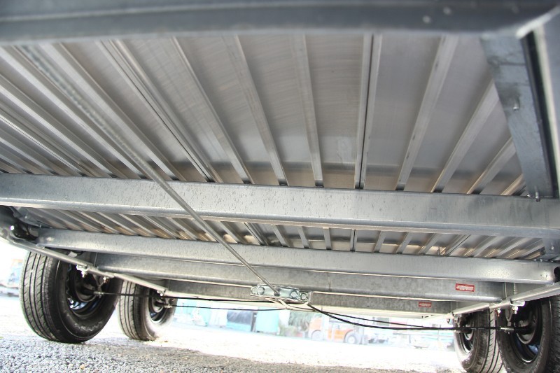 Van à chevaux 2 places - Cheval Liberté Gold First Pack Premium avec plancher alu et équipements complets_2