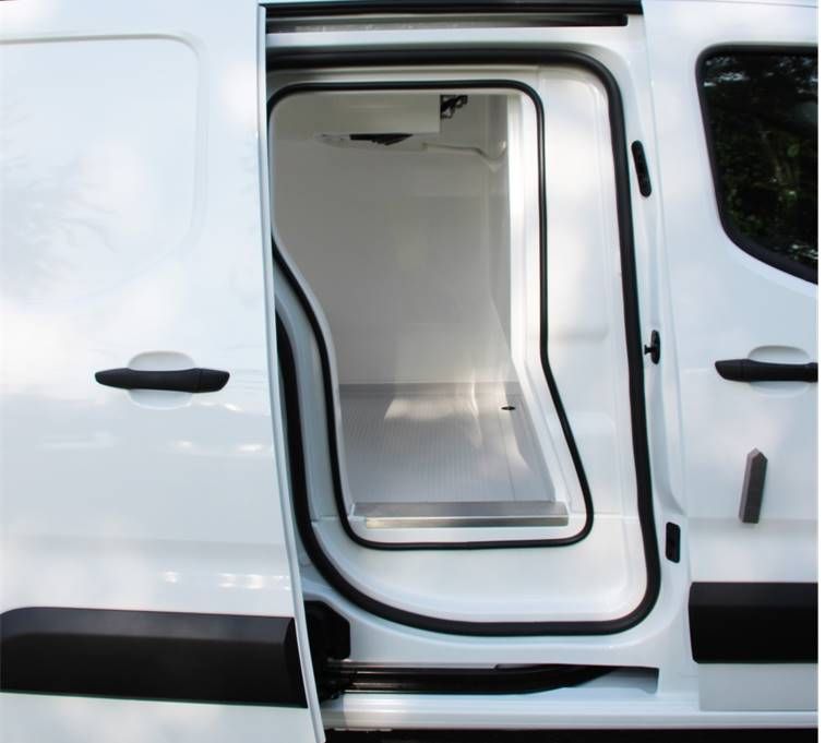 Véhicule frigorifique Cellule intégrée IsoCity – Fiat Doblo – Homologation Isolation Renforcée_2
