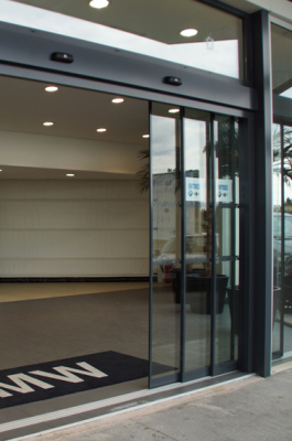 Porte piétonne télescopique LABEL - 200 / 6 vantaux - coulissante - extérieur - détecteur de mouvement - commande manuelle - contrôle d'accès ou digicode_2