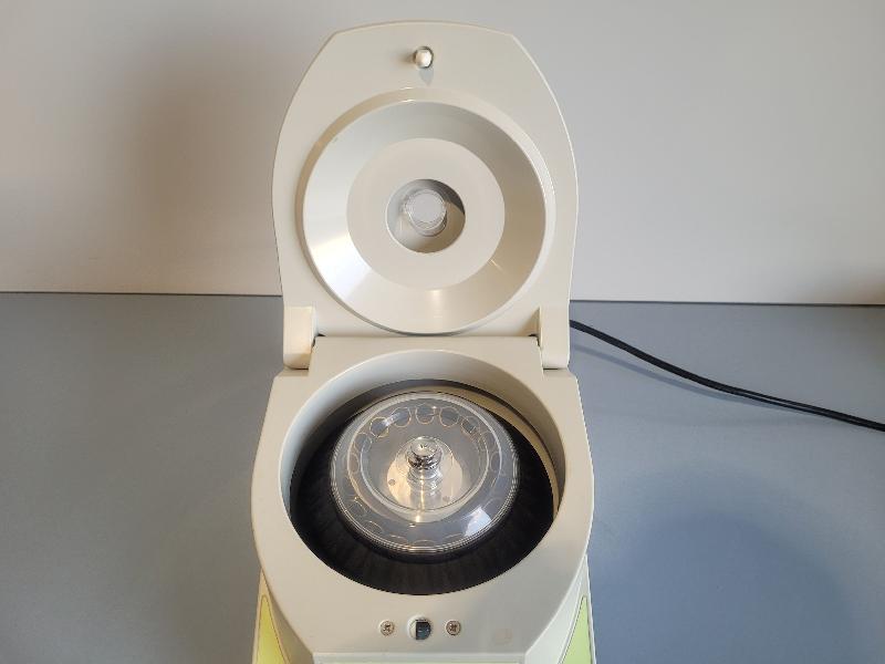 Microcentrifugeuse de table à grande vitesse BIO-RAD 16K_2