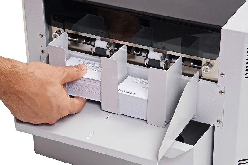 Découpeuse de cartes de visite et d'impressions numériques CC 150_2