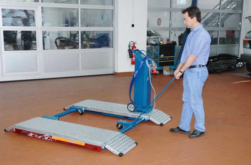 Pont à ciseaux compact avec kit de mobilité standard
