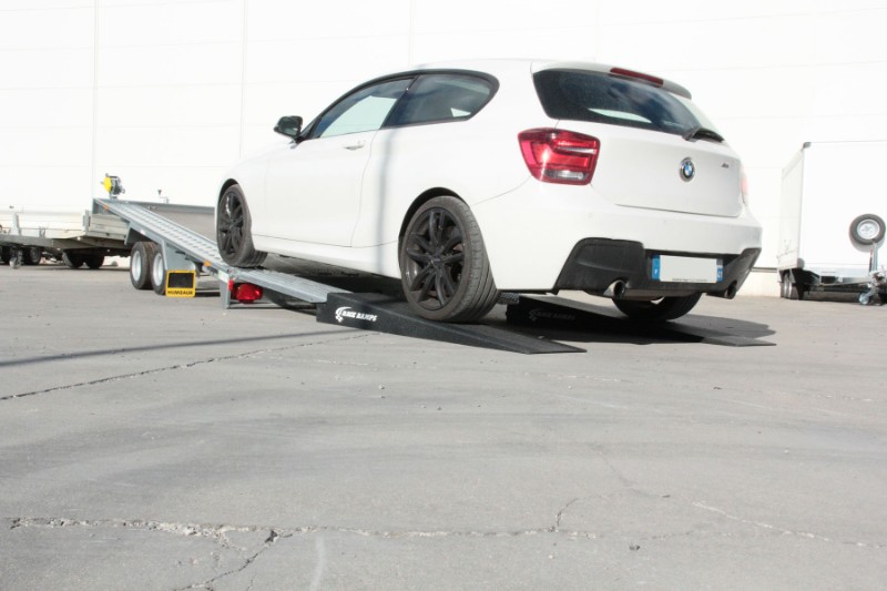 Rampes de chargement avec pente réduite pour voitures