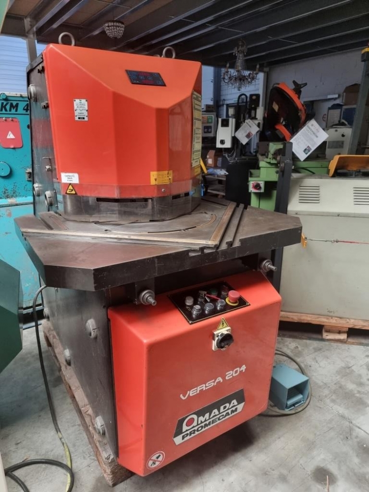 Encocheuse hydraulique à angle fixe - AMADA 205x205x4 - Année 1996 - 4 kW_2