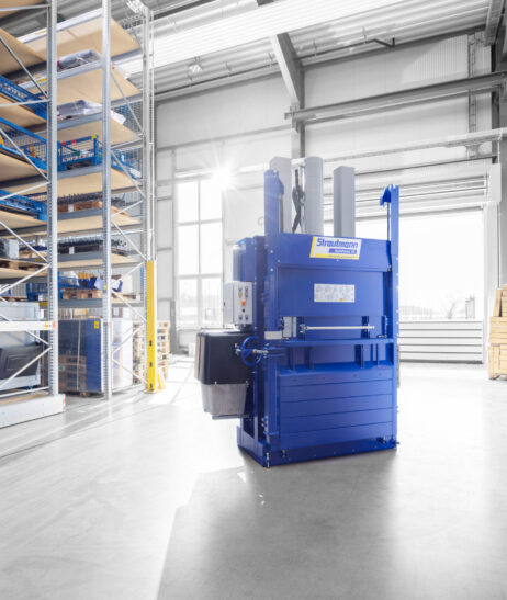 Presse à balle avec une force de compression de 53 tonnes et un poids de balle de 400 kilogrammes - BalePress 53_2