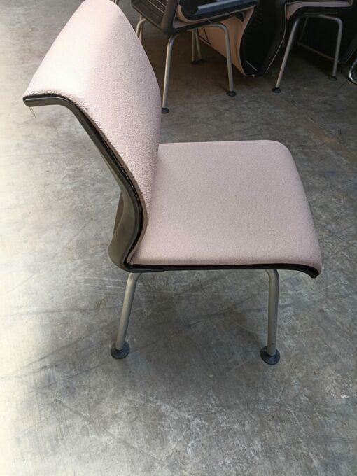 Chaise 4 pieds Think Steelcase d'occasion - sans accoudoirs - tissu - pour espaces de collectivités_2