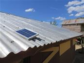 Kit solaire éclairage et charge USB - 3 ampoules pré-câblées - panneau solaire 8W et batterie lithium 6Ah_2