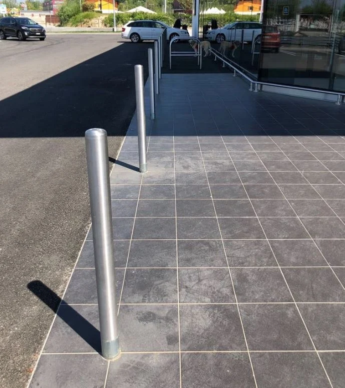 Potelet bombé en INOX ø 76 