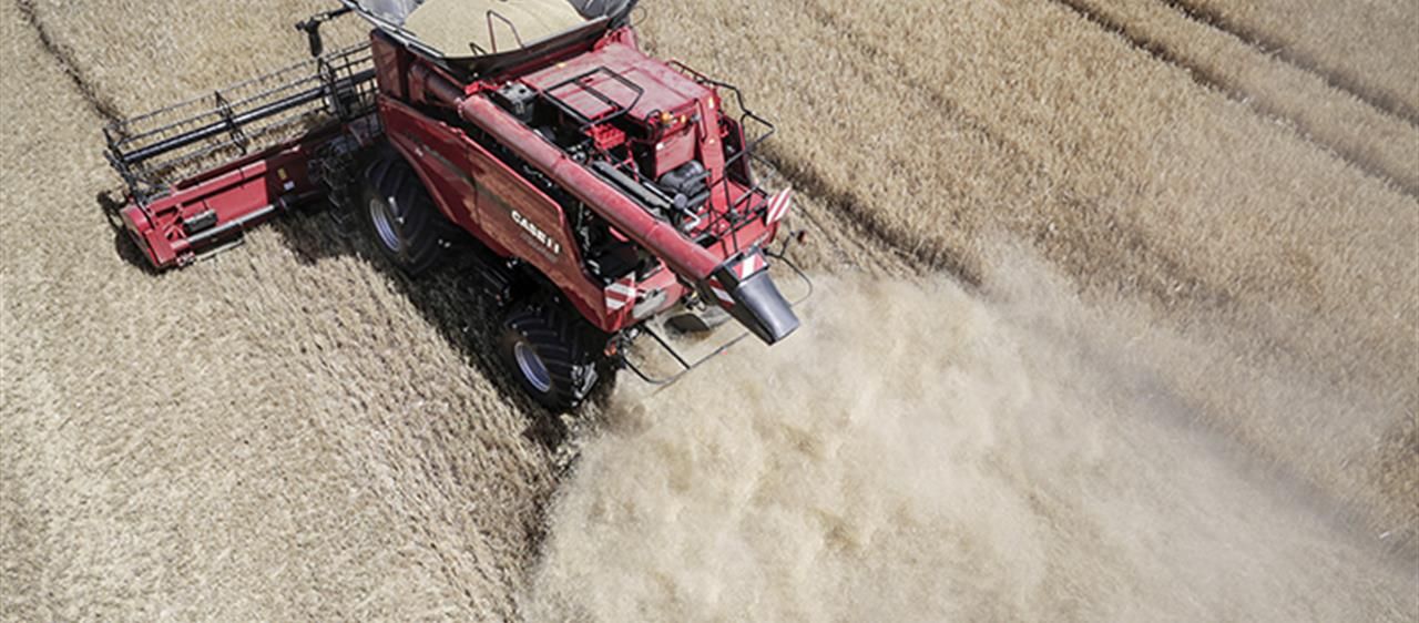 Moissonneuse-batteuse Axial-Flow série 140 - Case IH - largeur 3.7 à 4.6 m - trémie 8810 à 10570 L_2