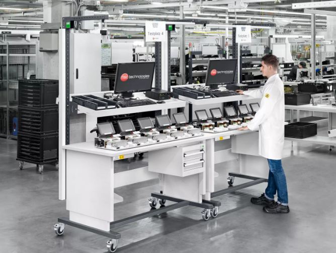 Postes de montage individuels flexibles et modulables - Bott Avero avec protection ESD et design ergonomique_2