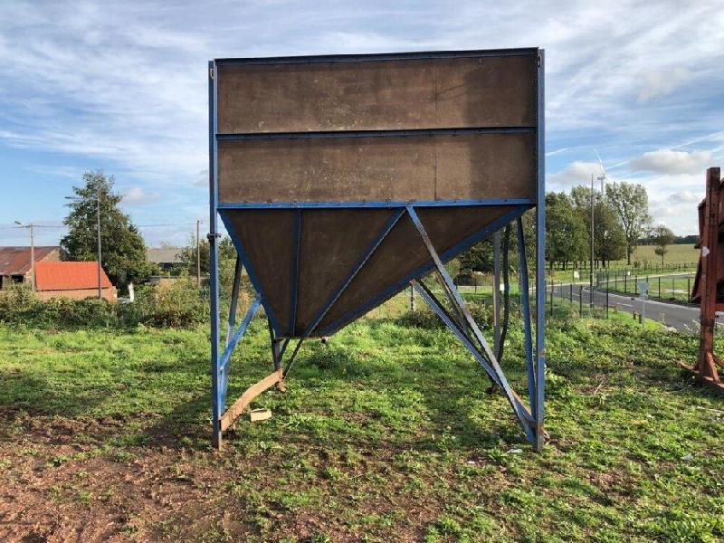 Trémie de stockage NC à trappe - Occasion - Dimensions 2.80m x 2.45m - Référence E004200_2