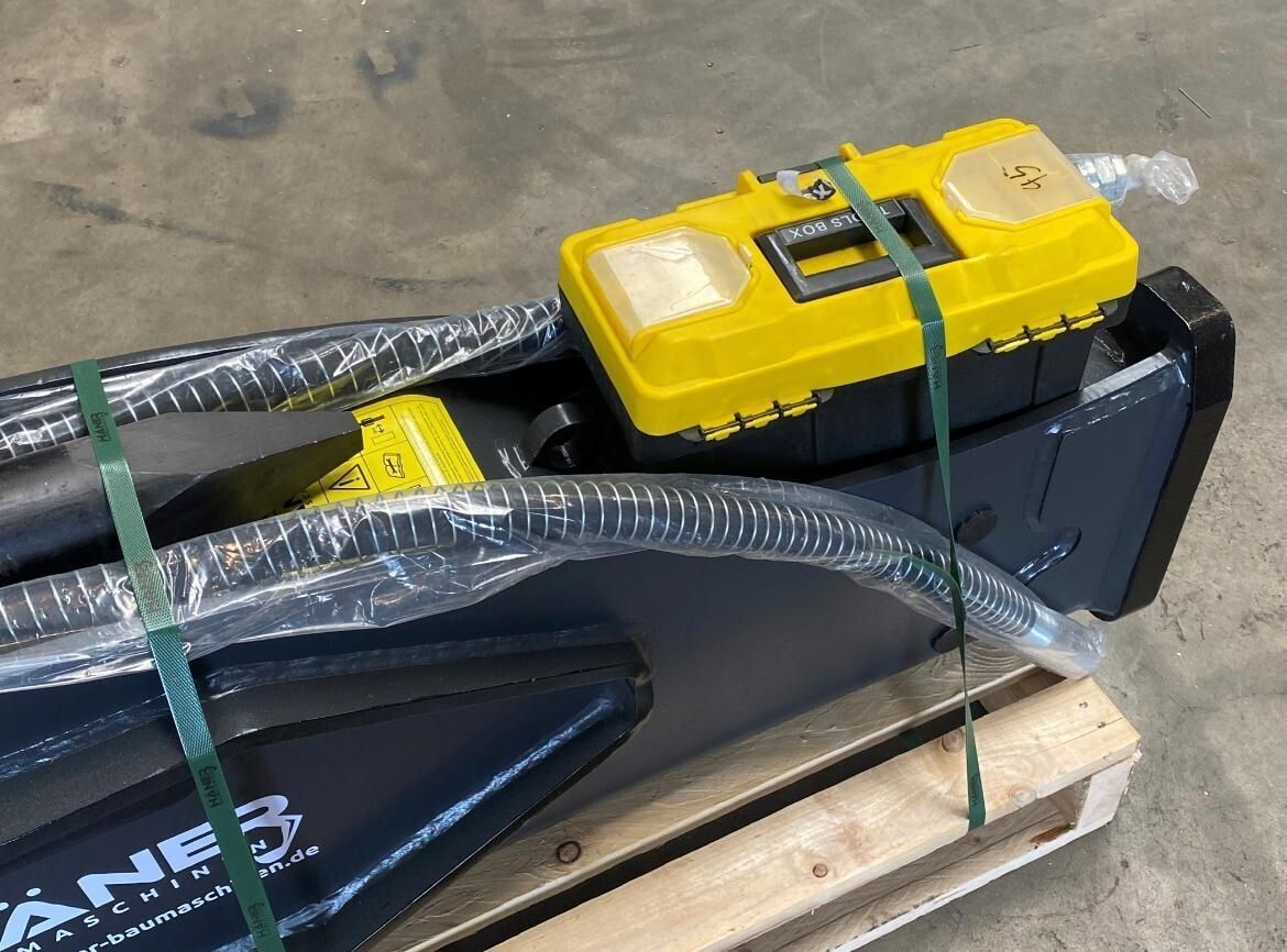 Brise Roche Hydraulique pour pelle de 15T à 20T_2