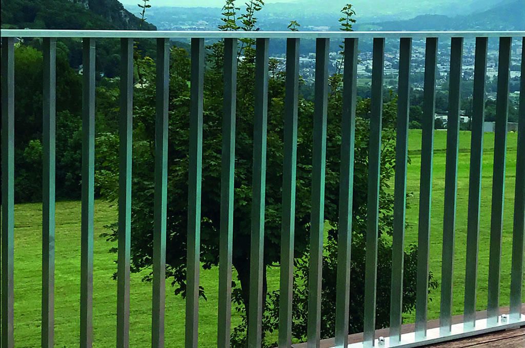 Modural - Garde-corps en aluminium Horizal - Design épuré type acier, fixation sur dalle ou muret_2