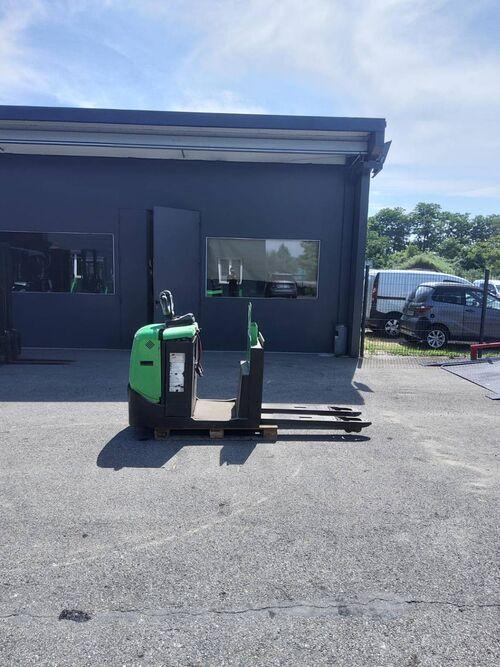 Préparateur de commandes au sol BT OSE250 1465 - disponible en occasion et en location de courte à longue durée_2